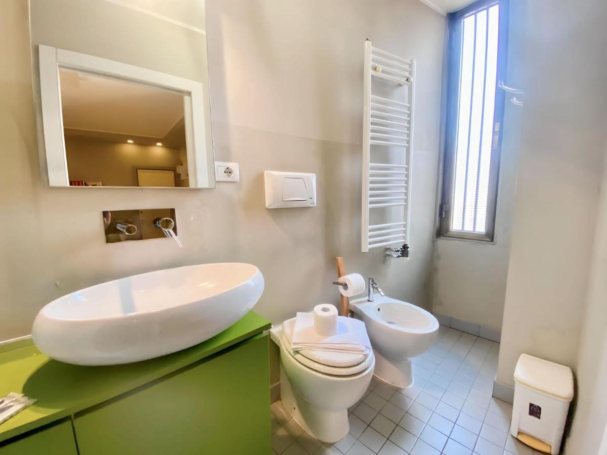 Appartamento Viale Umbria Colorful And Cosy Studio Milano Esterno foto